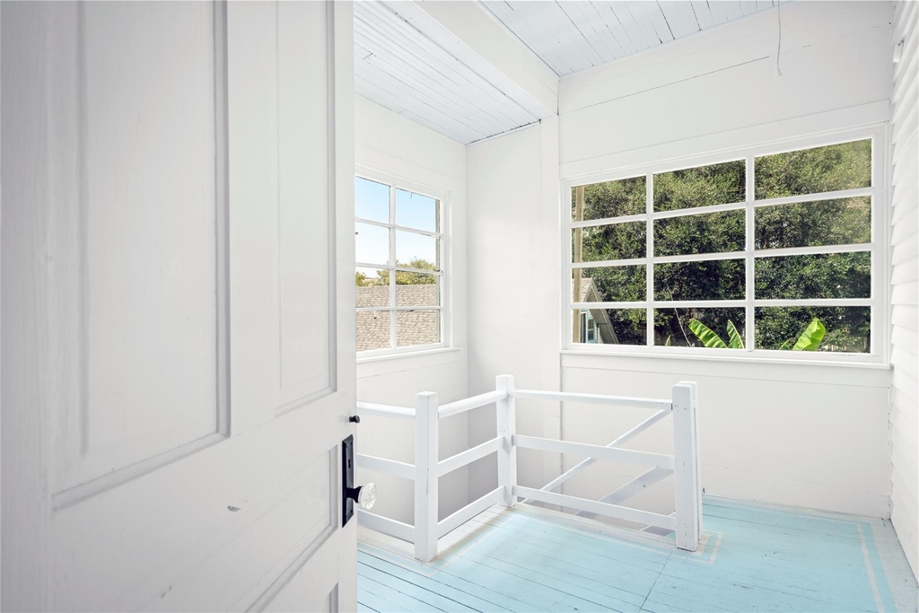 1112 Broadway Street - Photo 24
