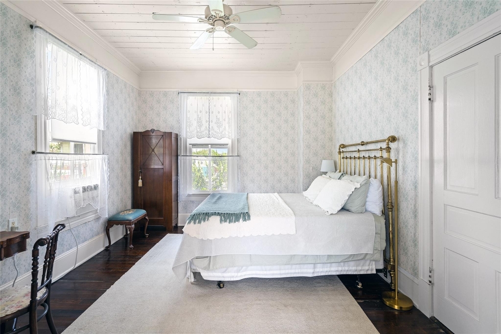 1112 Broadway Street - Photo 18