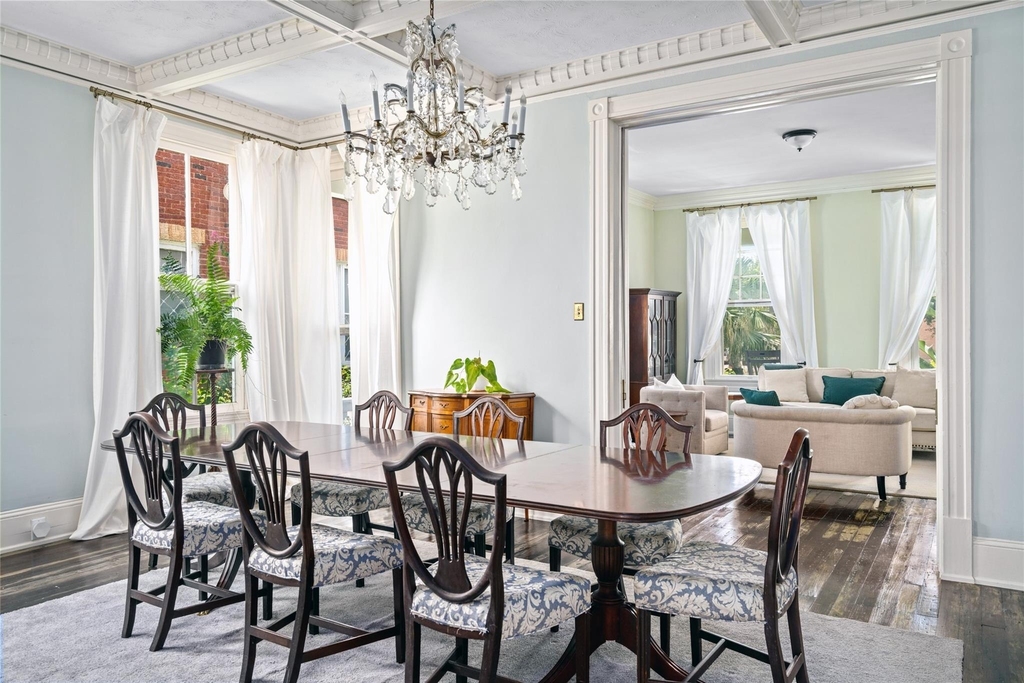 1112 Broadway Street - Photo 11