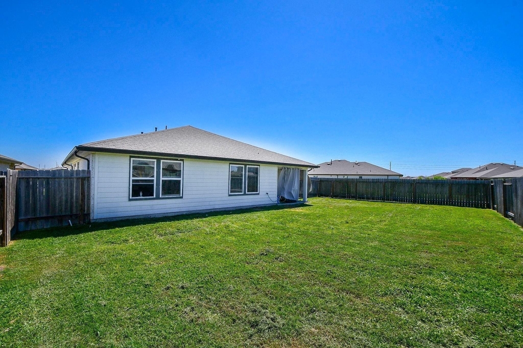 8134 Sugar Cane Lane - Photo 16