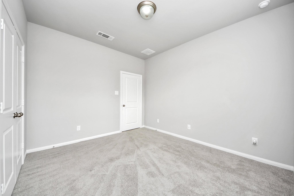 859 Sarasota Shore Drive - Photo 11