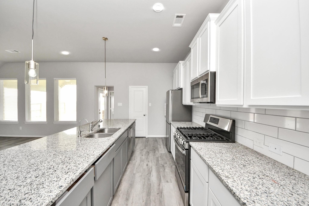 859 Sarasota Shore Drive - Photo 17