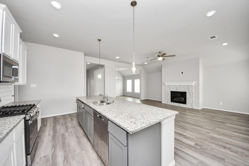 859 Sarasota Shore Drive - Photo 19