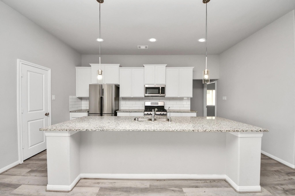 859 Sarasota Shore Drive - Photo 14