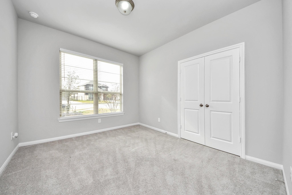859 Sarasota Shore Drive - Photo 12