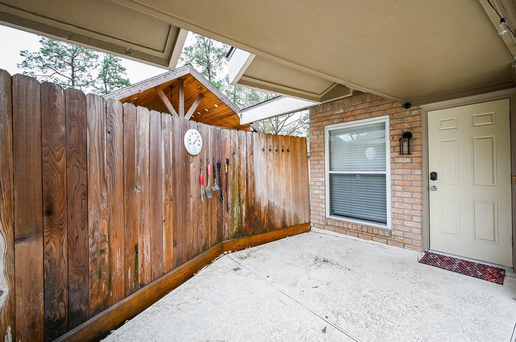 19414 Dianeshire Drive - Photo 4