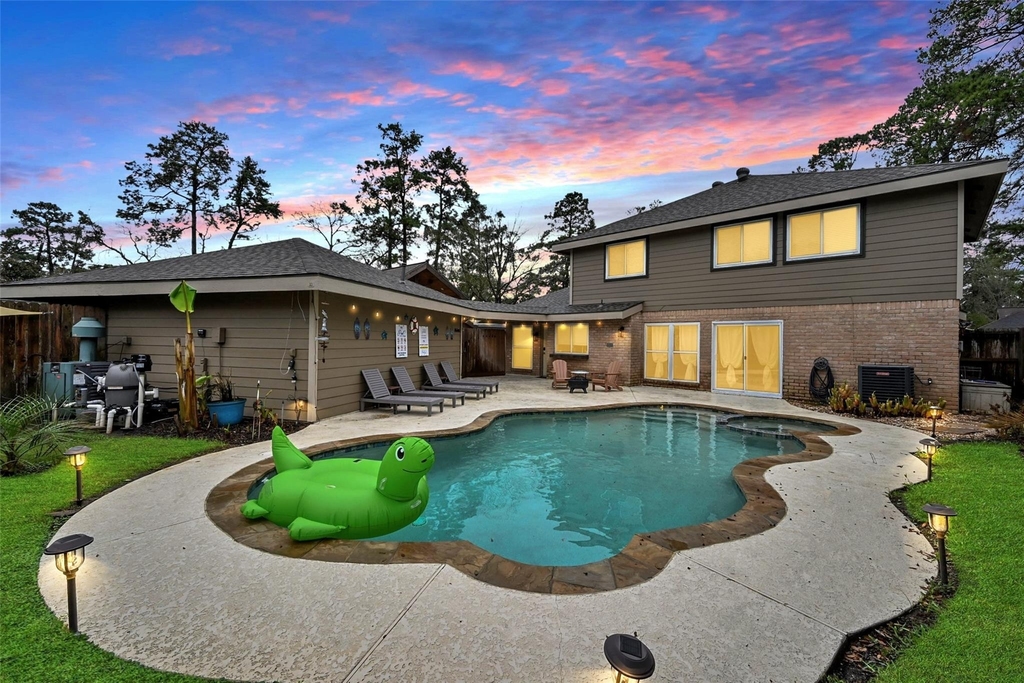 19414 Dianeshire Drive - Photo 0