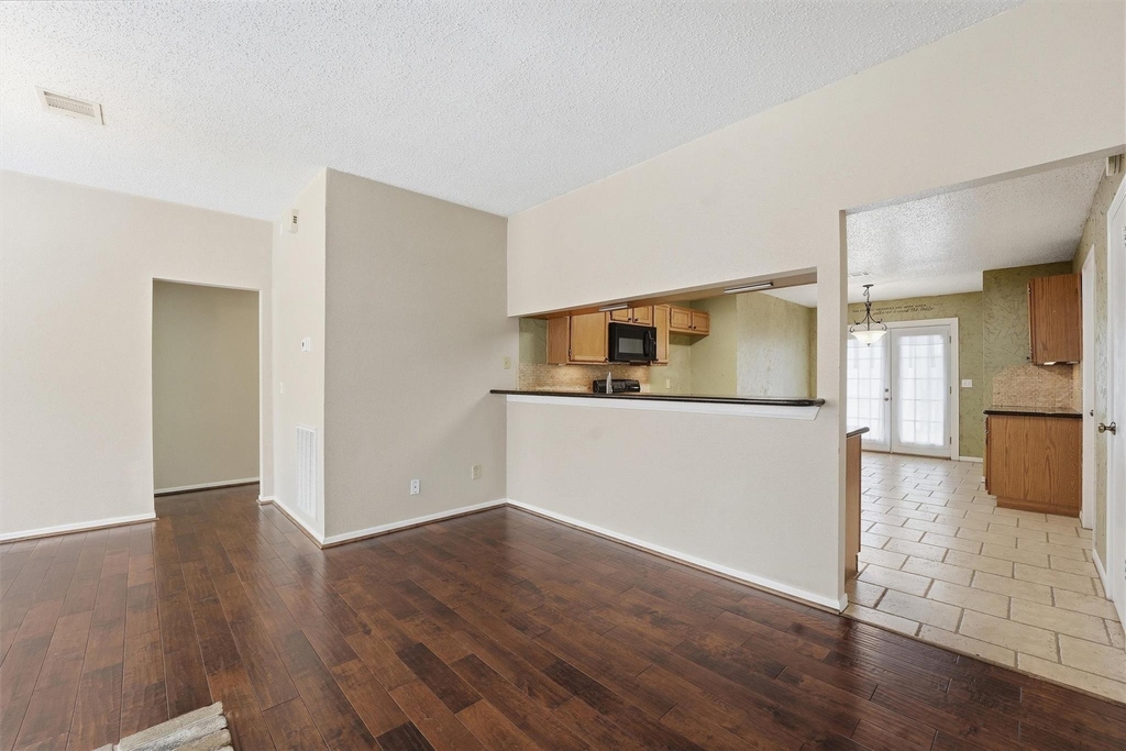 17219 Kettle Creek Drive - Photo 10
