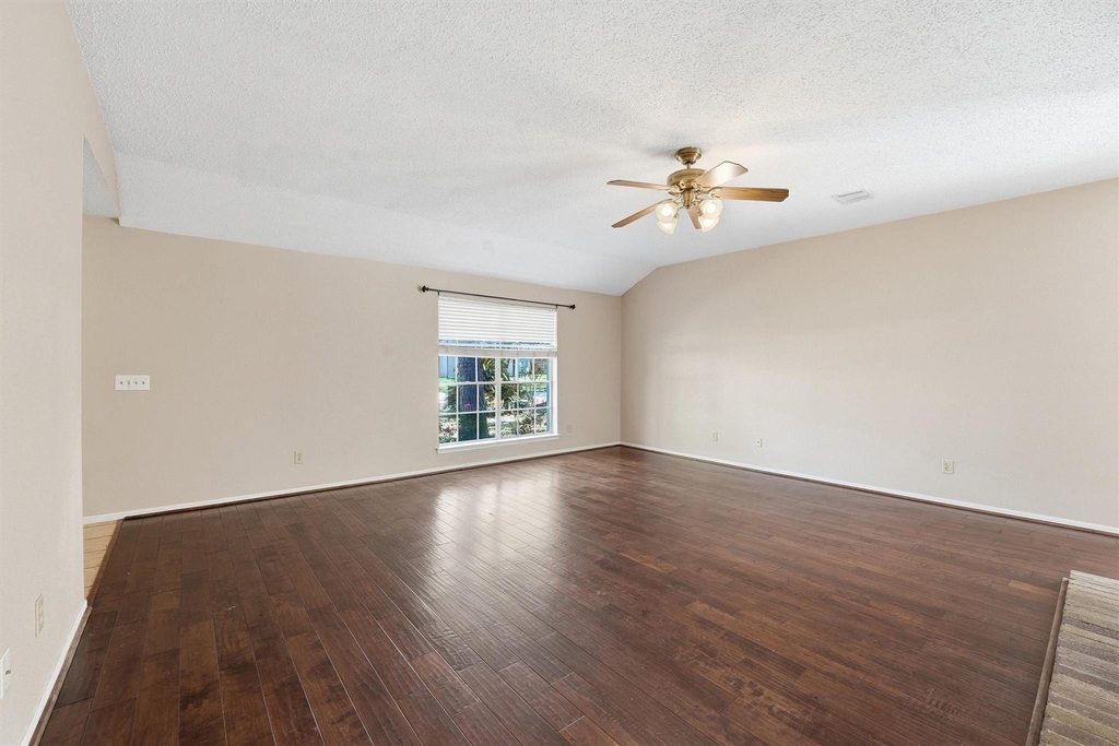 17219 Kettle Creek Drive - Photo 6