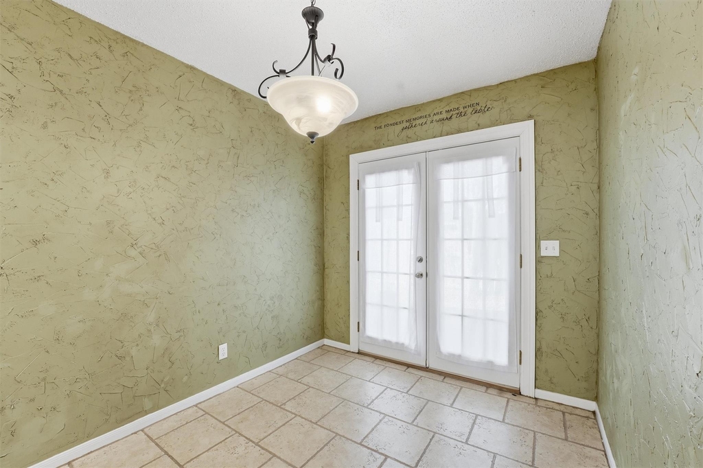 17219 Kettle Creek Drive - Photo 9