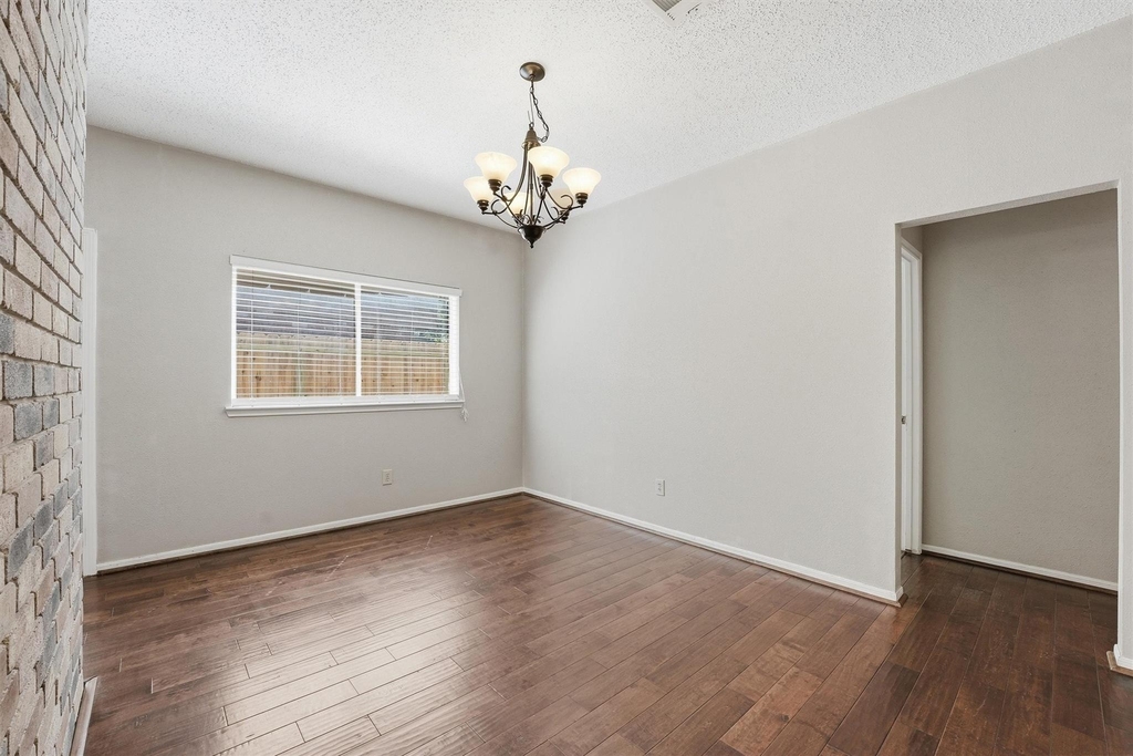 17219 Kettle Creek Drive - Photo 11