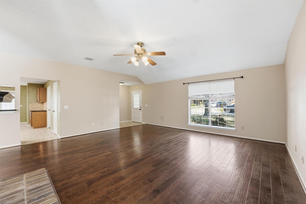 17219 Kettle Creek Drive - Photo 5