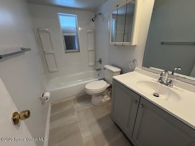 647 School Street - Photo 6