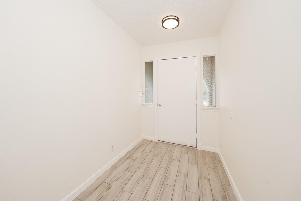 5375 Little John Lane - Photo 14