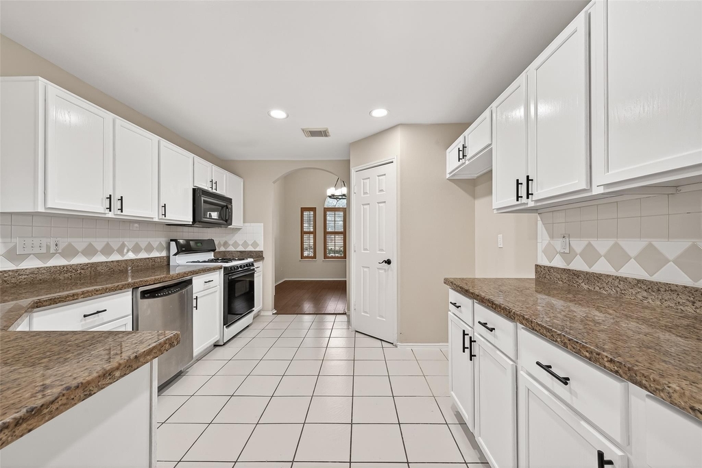 23035 Canal Road - Photo 21