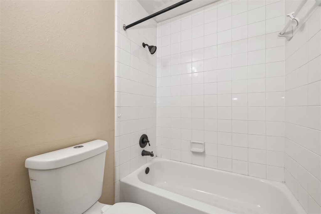 23035 Canal Road - Photo 45