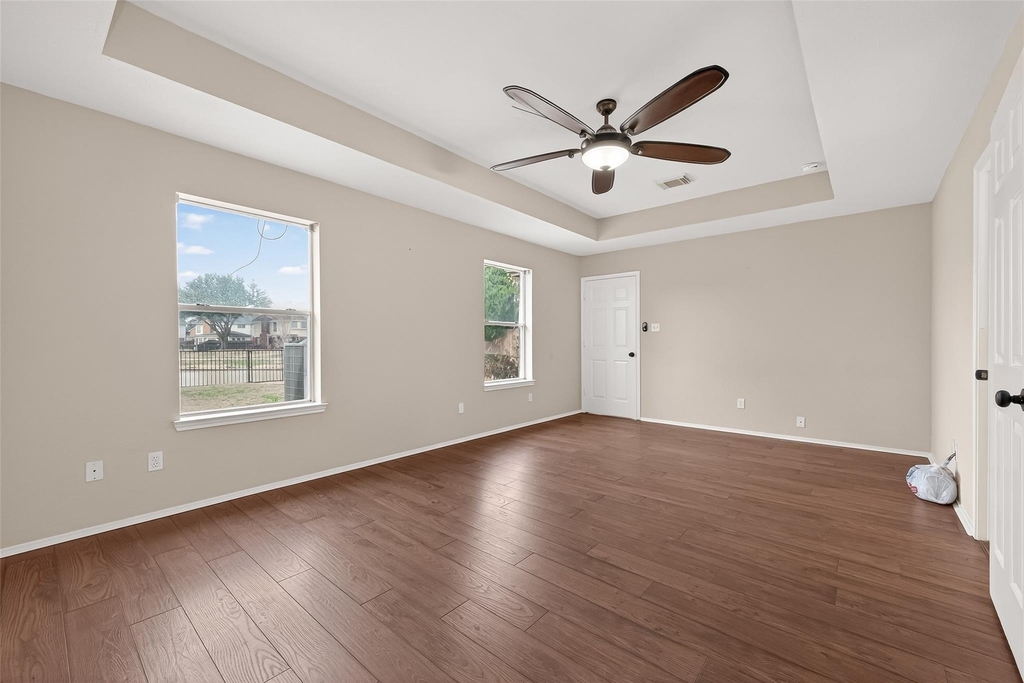 23035 Canal Road - Photo 30