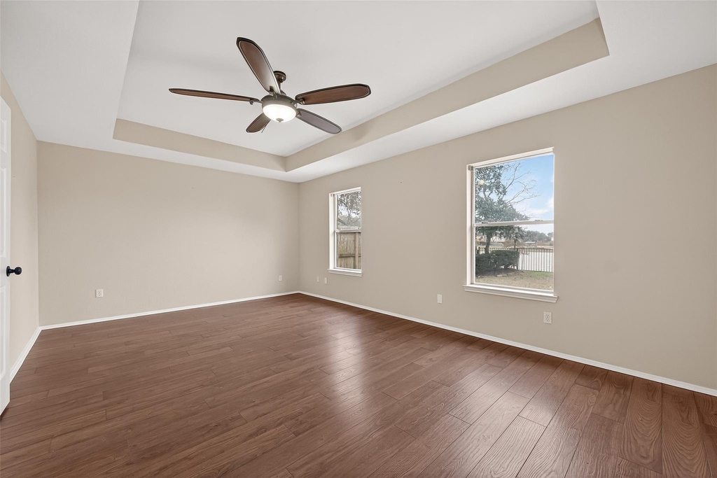 23035 Canal Road - Photo 29