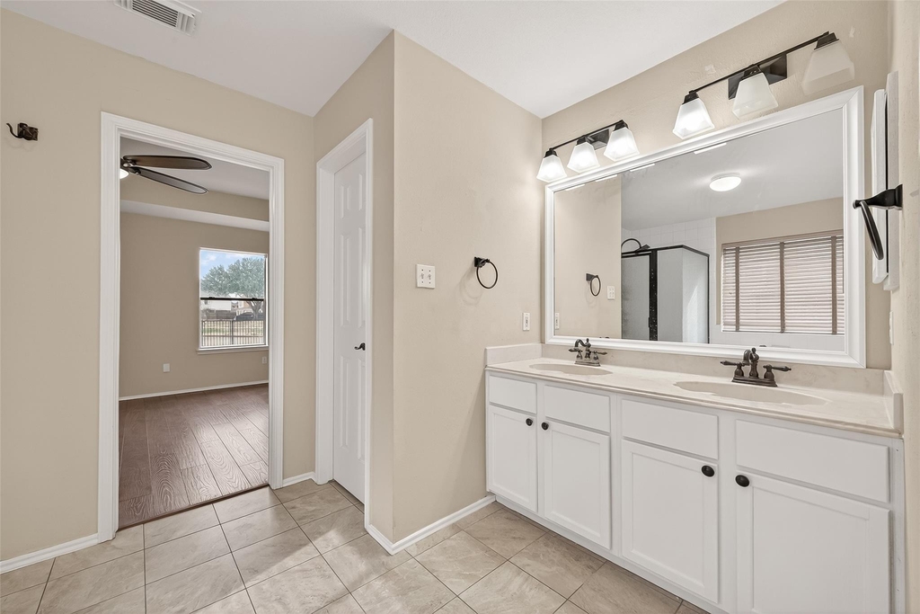 23035 Canal Road - Photo 35