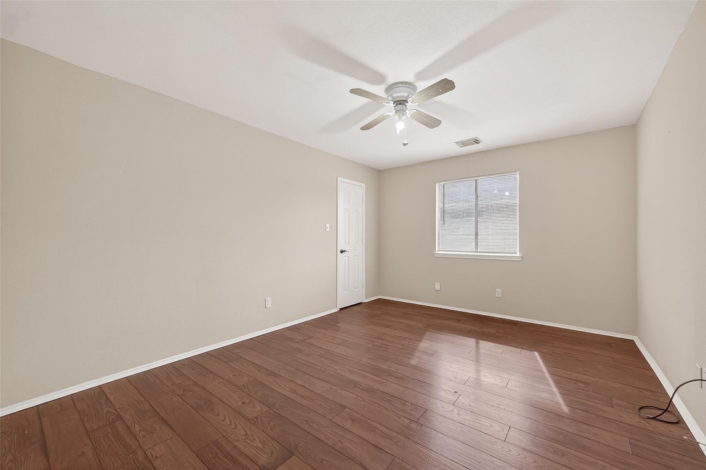23035 Canal Road - Photo 40
