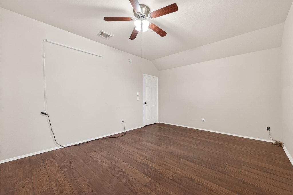 23035 Canal Road - Photo 43
