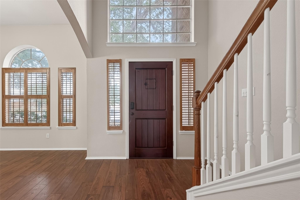 23035 Canal Road - Photo 5