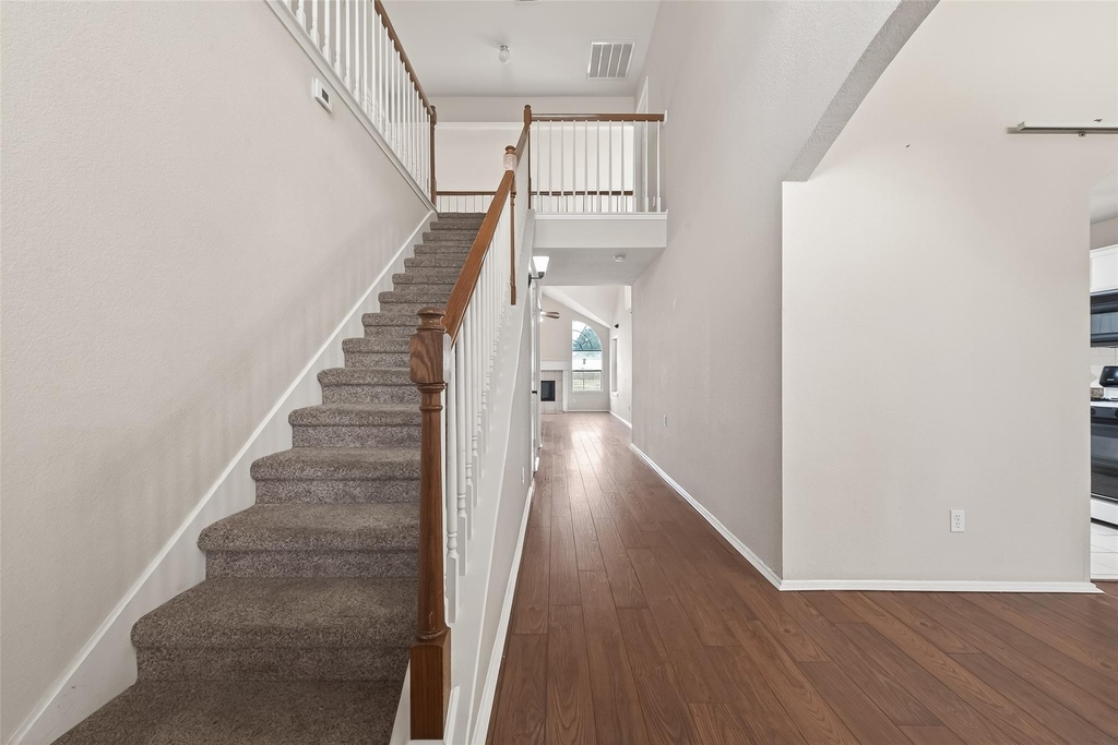 23035 Canal Road - Photo 6