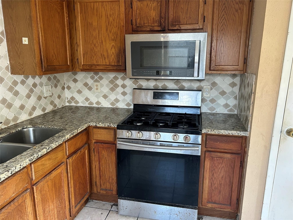 1154 W Brompton Drive - Photo 2