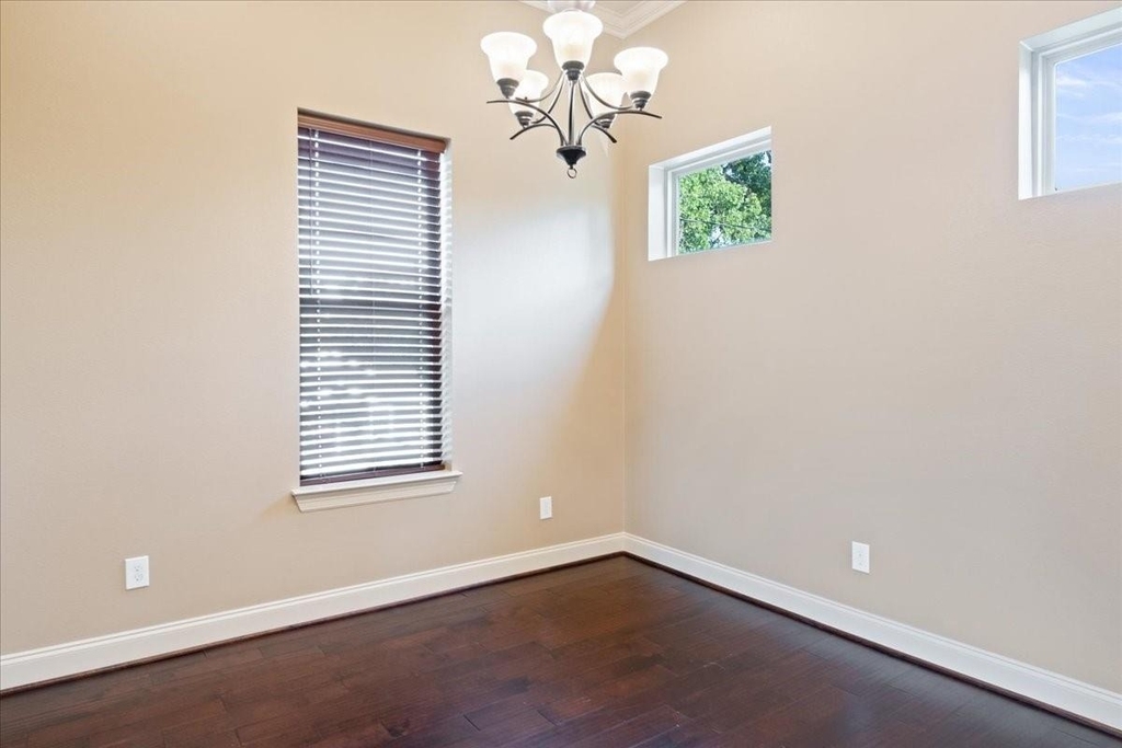 1520 Amundsen Street - Photo 22