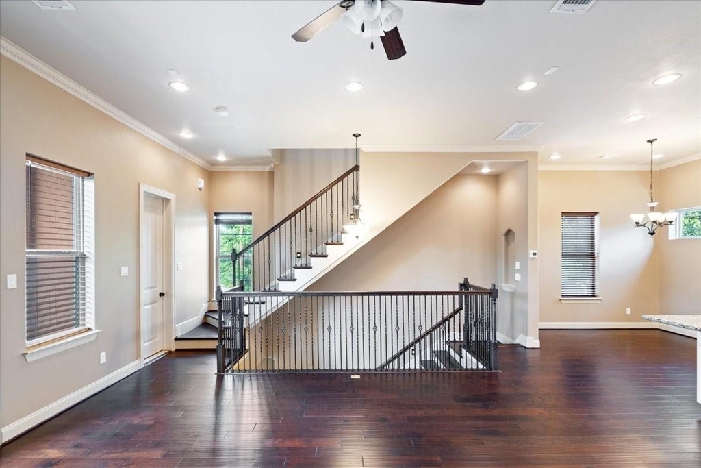 1520 Amundsen Street - Photo 17
