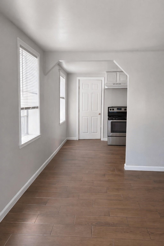 1901 40th Street - Photo 4