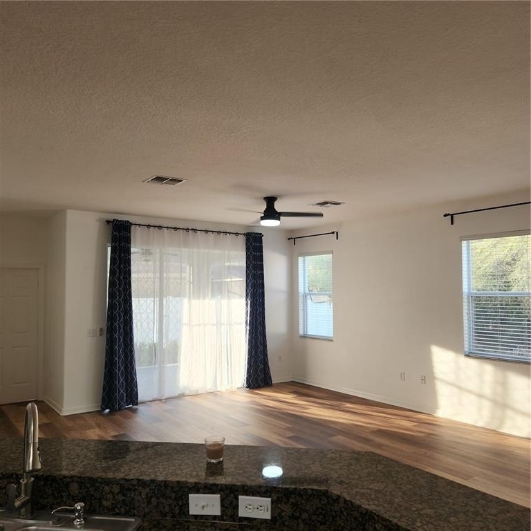3048 Chessington Drive - Photo 3