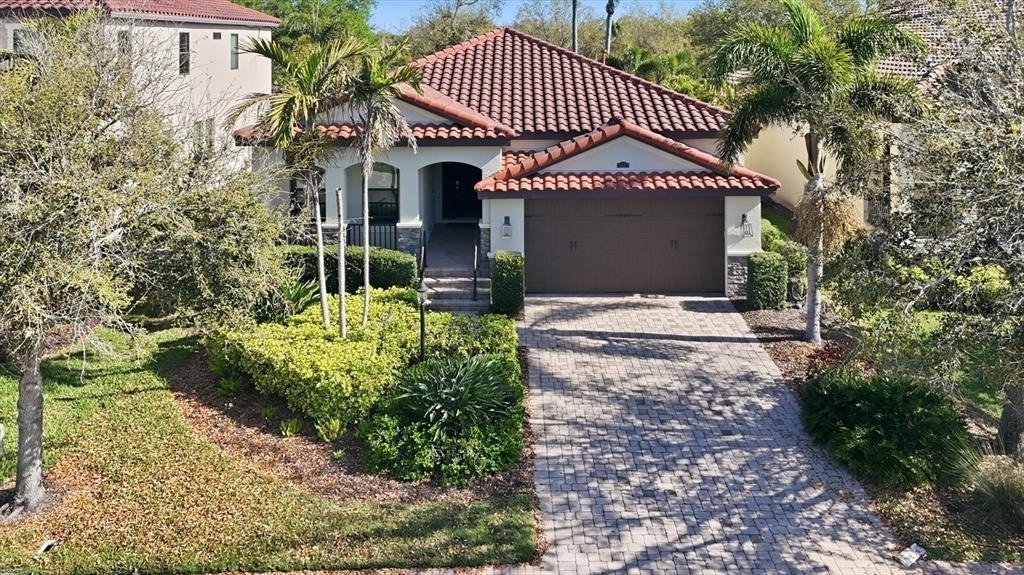 5423 Title Row Drive - Photo 1