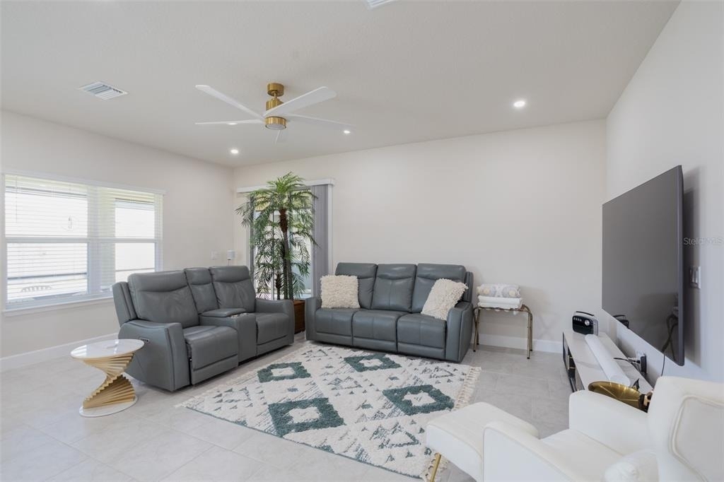 10225 Gliding Eagle Way - Photo 8