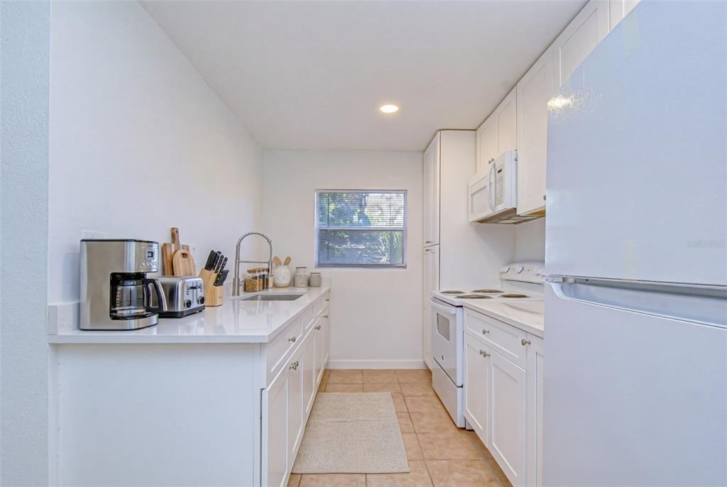3017 49th Street S - Photo 6