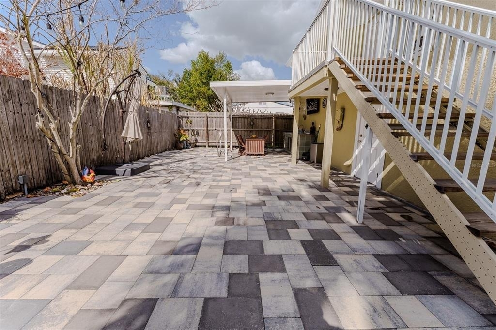 203 W Crest Avenue - Photo 2
