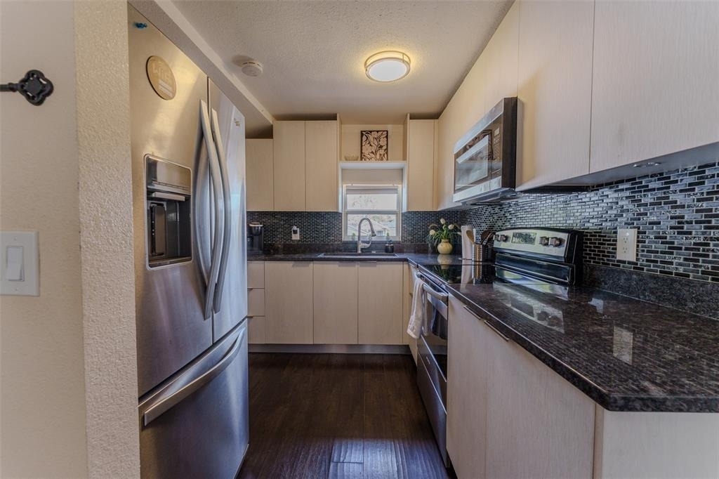 203 W Crest Avenue - Photo 11
