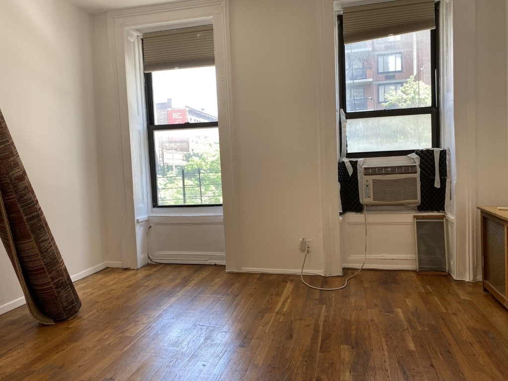 1163 2nd Avenue - Photo 2