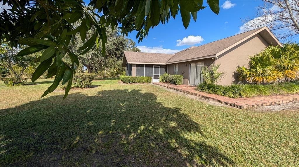 408 Lexington Drive - Photo 1