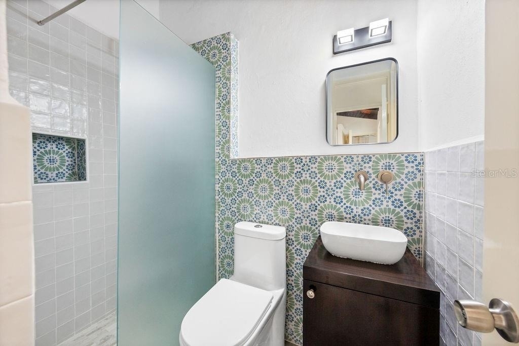 50 San Francisco St - Photo 17