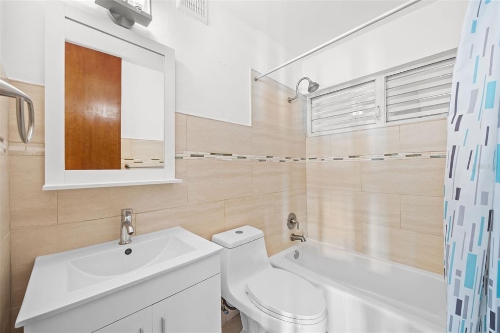 4429 Ave. Isla Verde - Photo 8