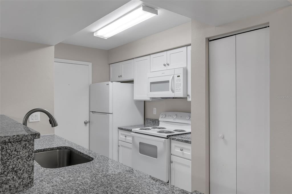 3016 Parkway Boulevard - Photo 10