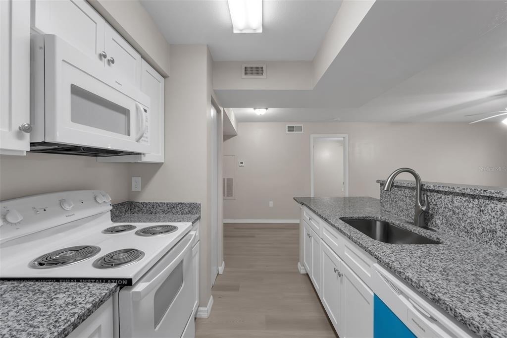 3016 Parkway Boulevard - Photo 9