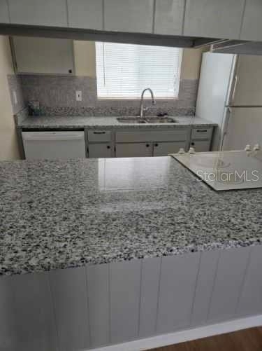 1000 Lake Of The Woods Boulevard - Photo 2
