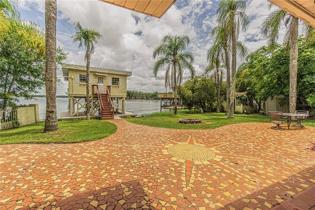 18129 Crawley Road - Photo 4