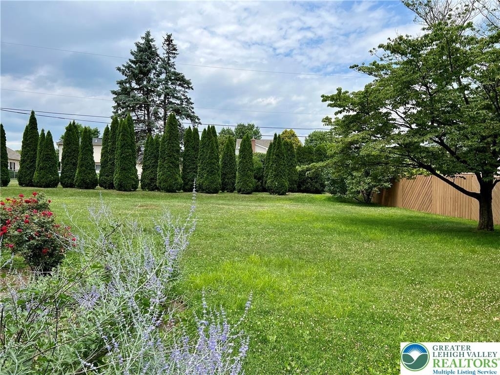 1160 Brentwood Avenue - Photo 12