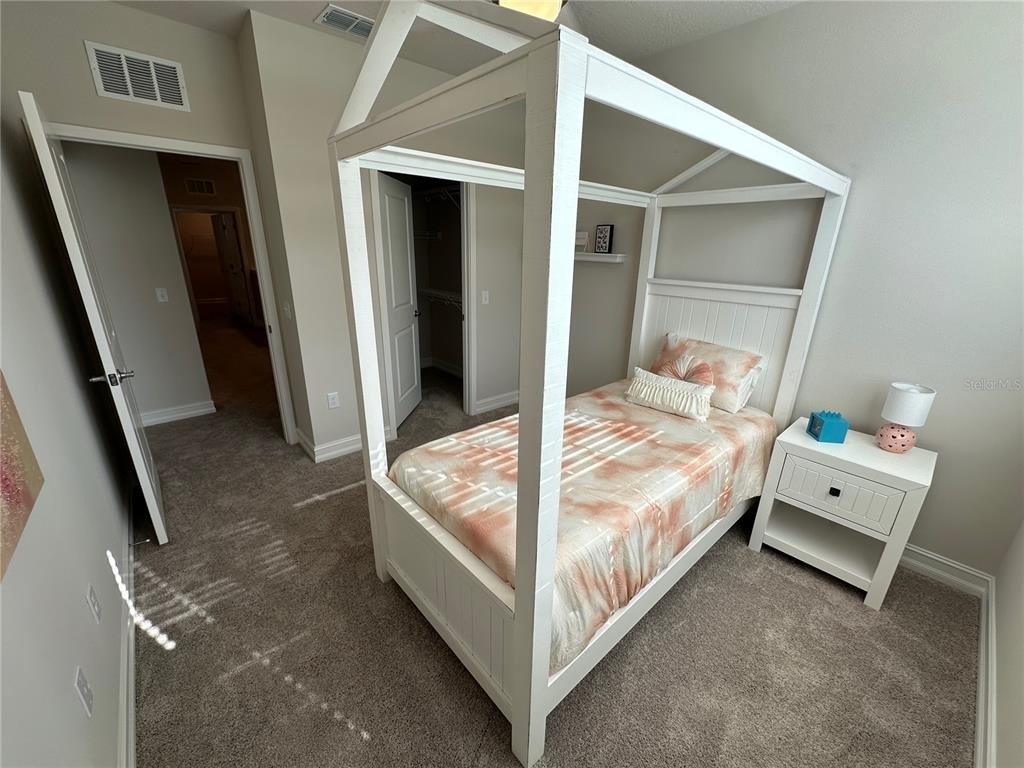 1147 E Caroline Street - Photo 8