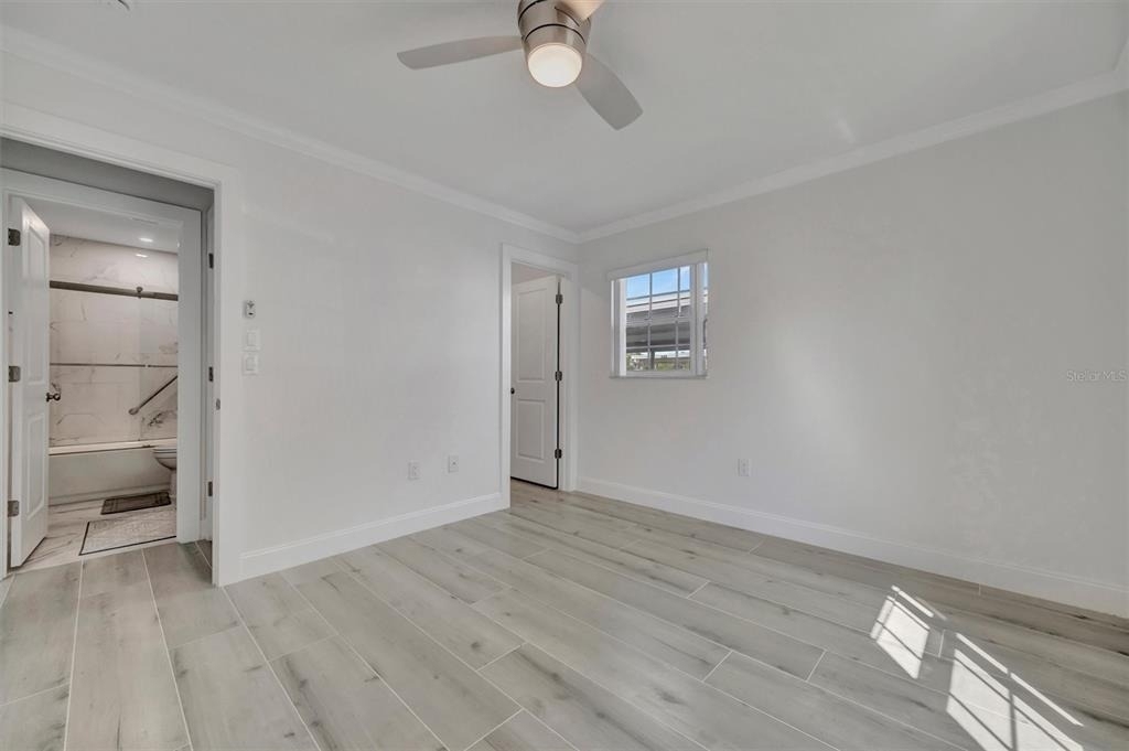 9819 Hernando Court - Photo 34