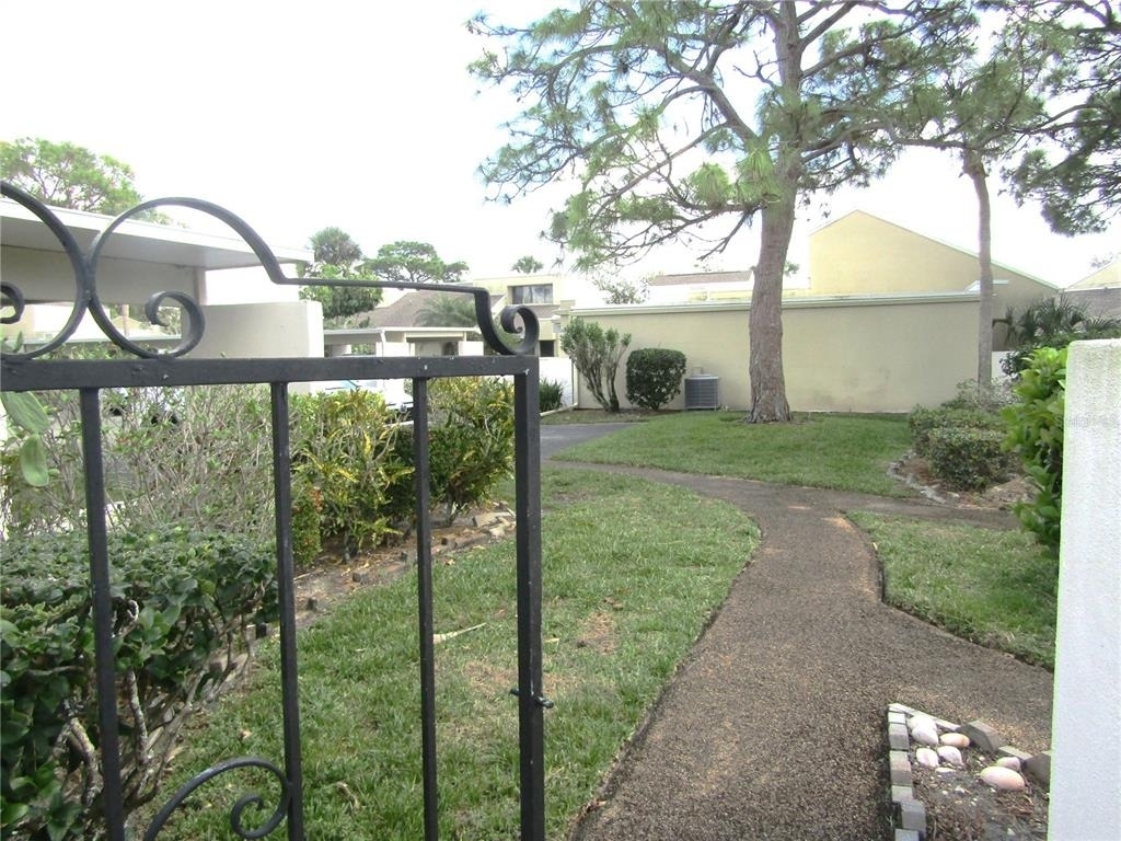 2405 Crispin Court - Photo 21