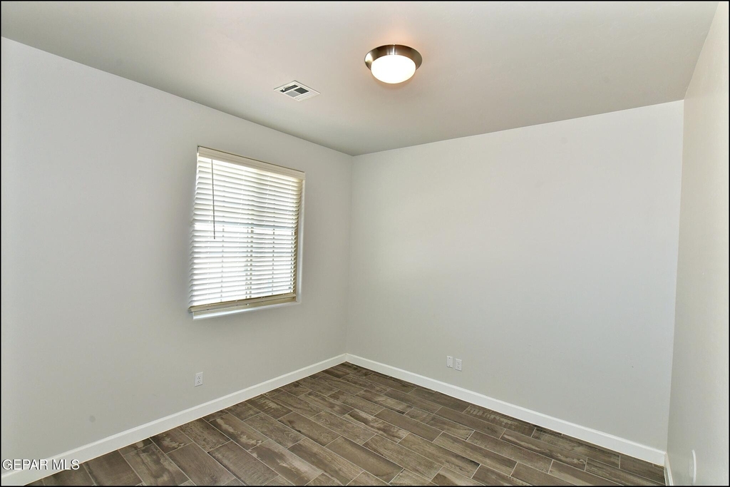 13146 Cleethorpes Street - Photo 32
